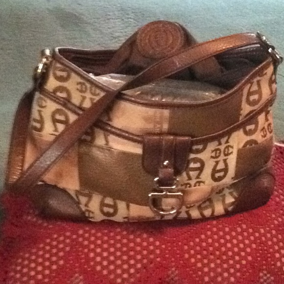 Aigner👜Handbag    Leather - Picture 1 of 4